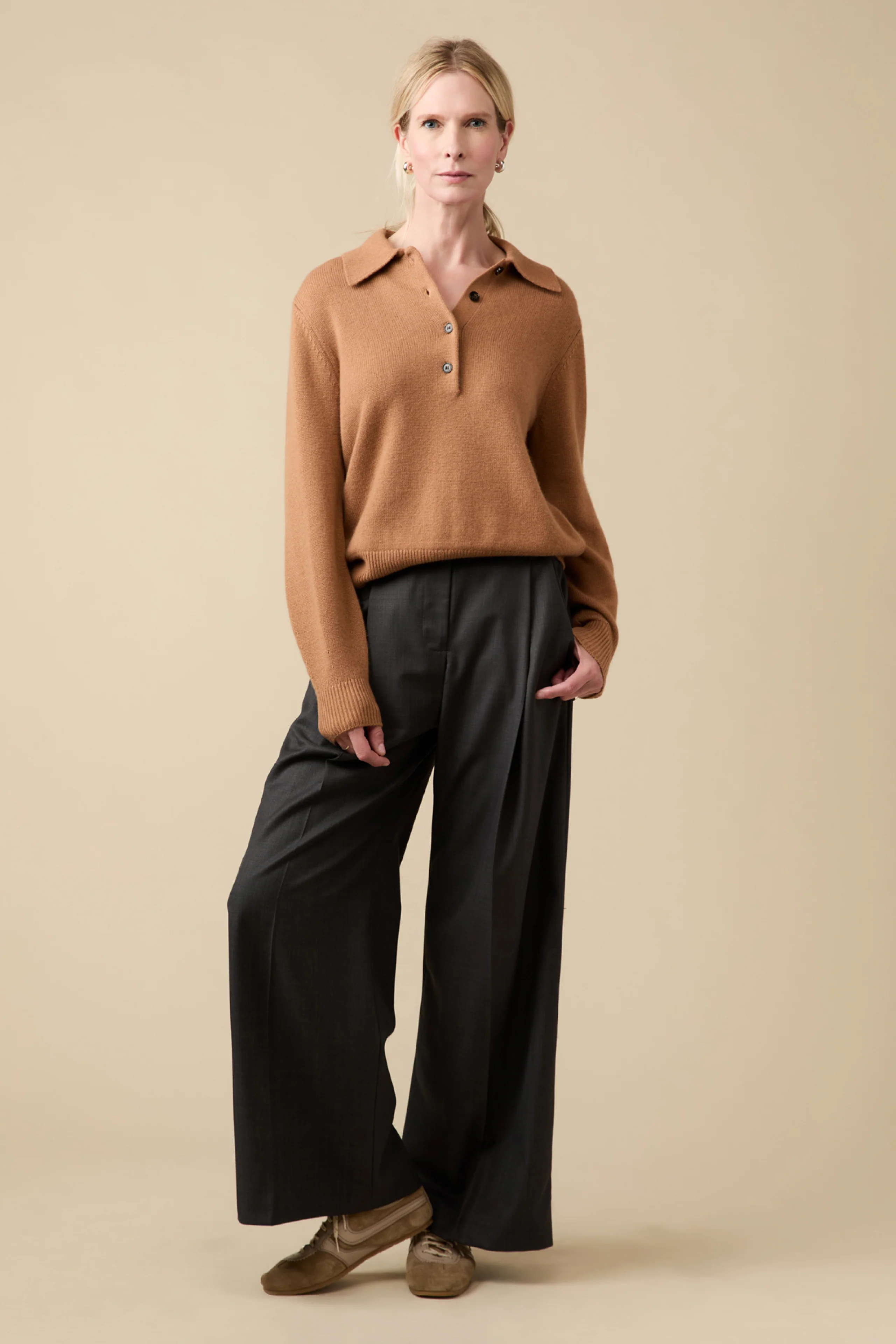 The Cashmere Polo in Camel - Image 5