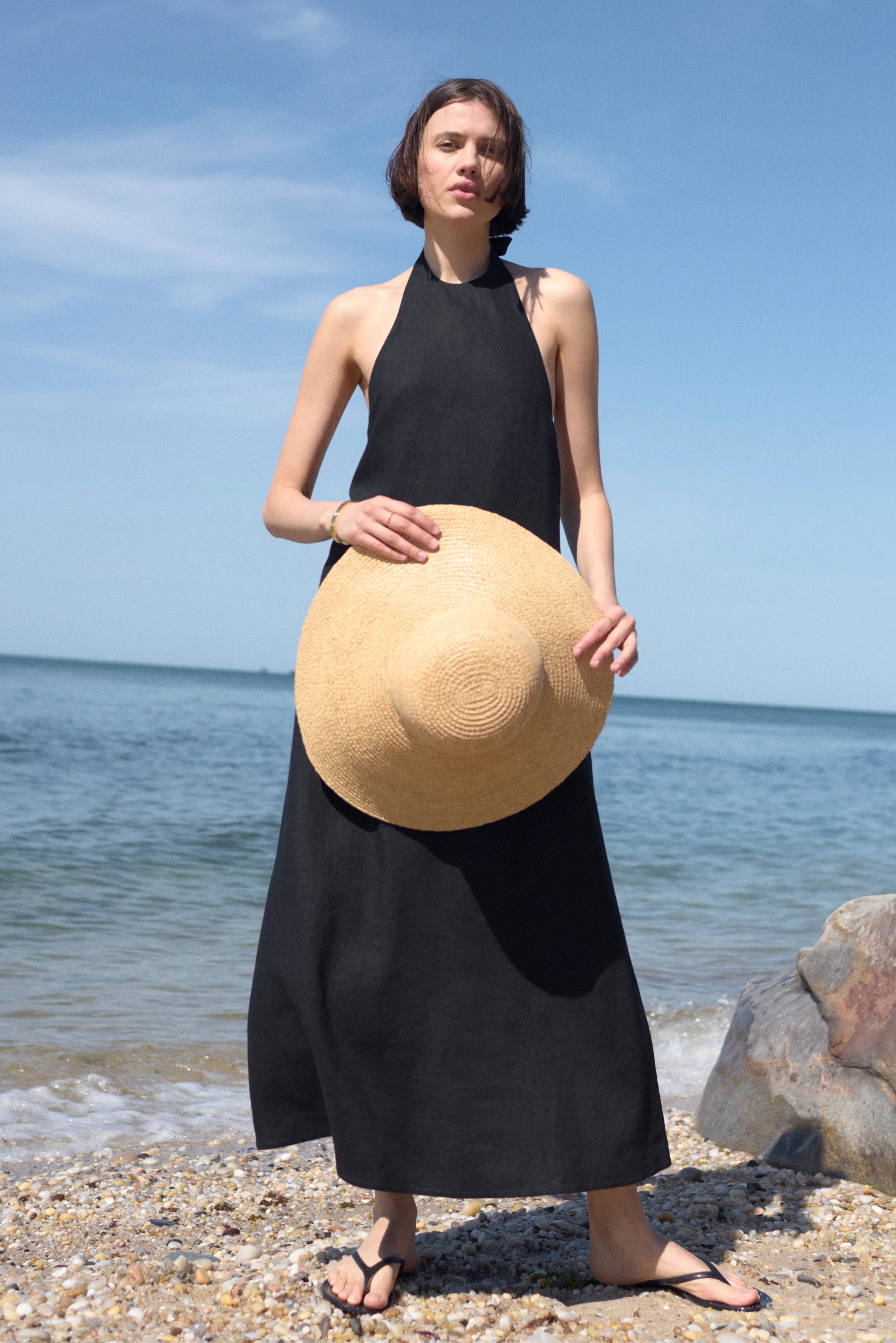 The Fête Linen Dress in Black