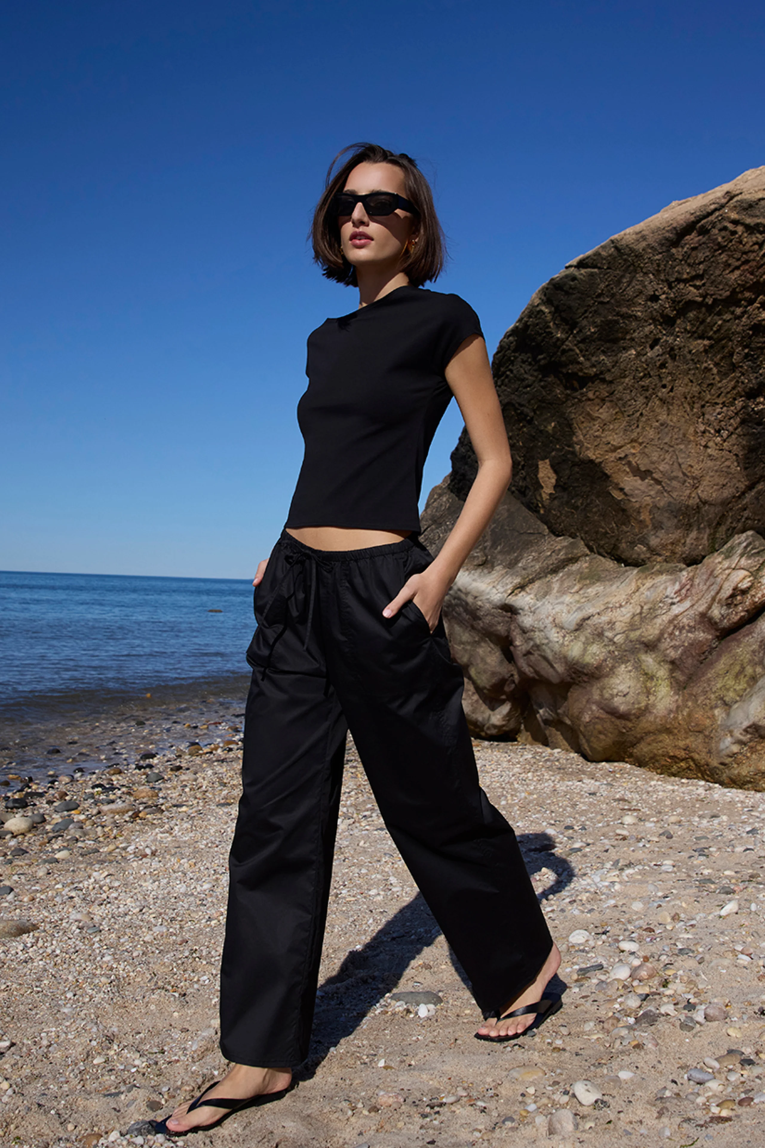 The Studio Tee in Black - Image 4